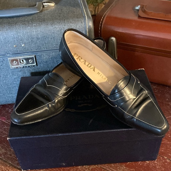 Prada pointy toe loafer - Picture 1 of 5